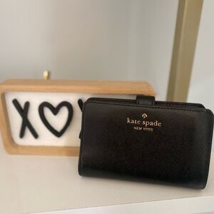 Kate Spade Medium Bifold Wallet